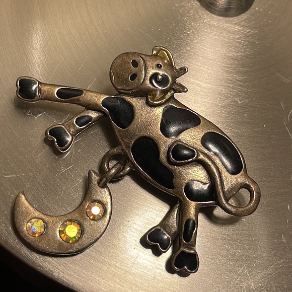 Vintage metal Caw Pin Crescent Moon JJ Jonette the caw brooch collectible - Picture 3 of 9